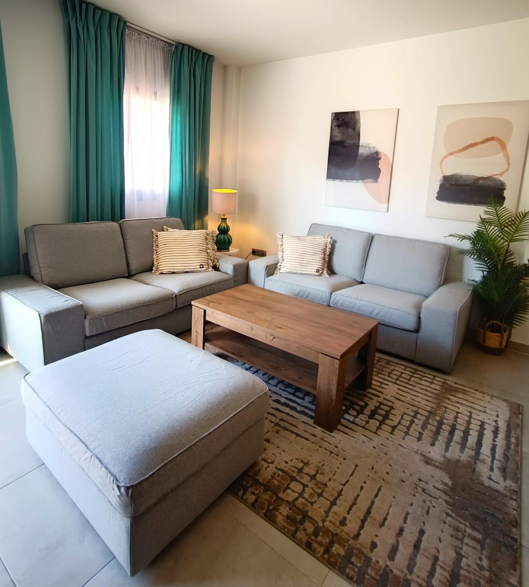 Apartment Pmt01 - Modern, Luxury With Heated Pool Torrevieja
