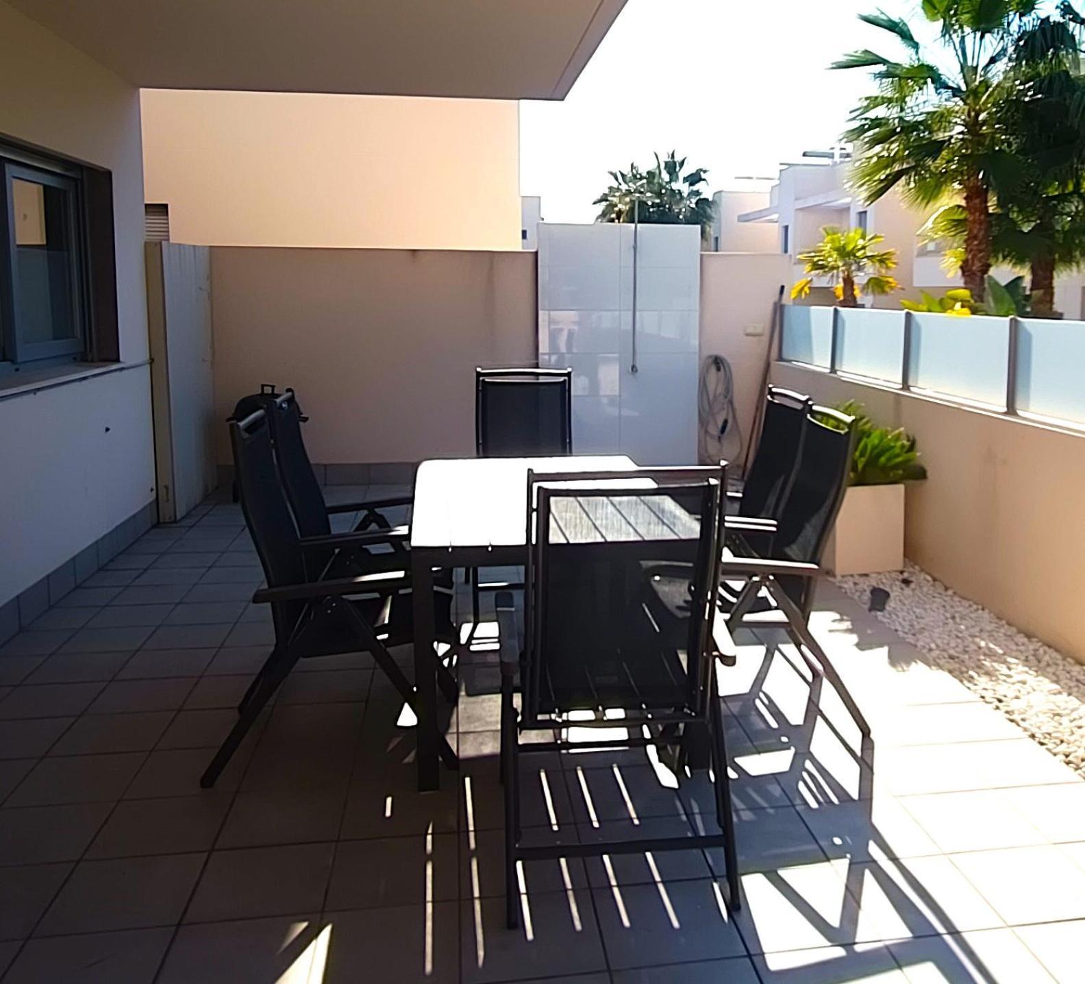 Pmt01 - Modern, Luxury With Heated Pool Apartment