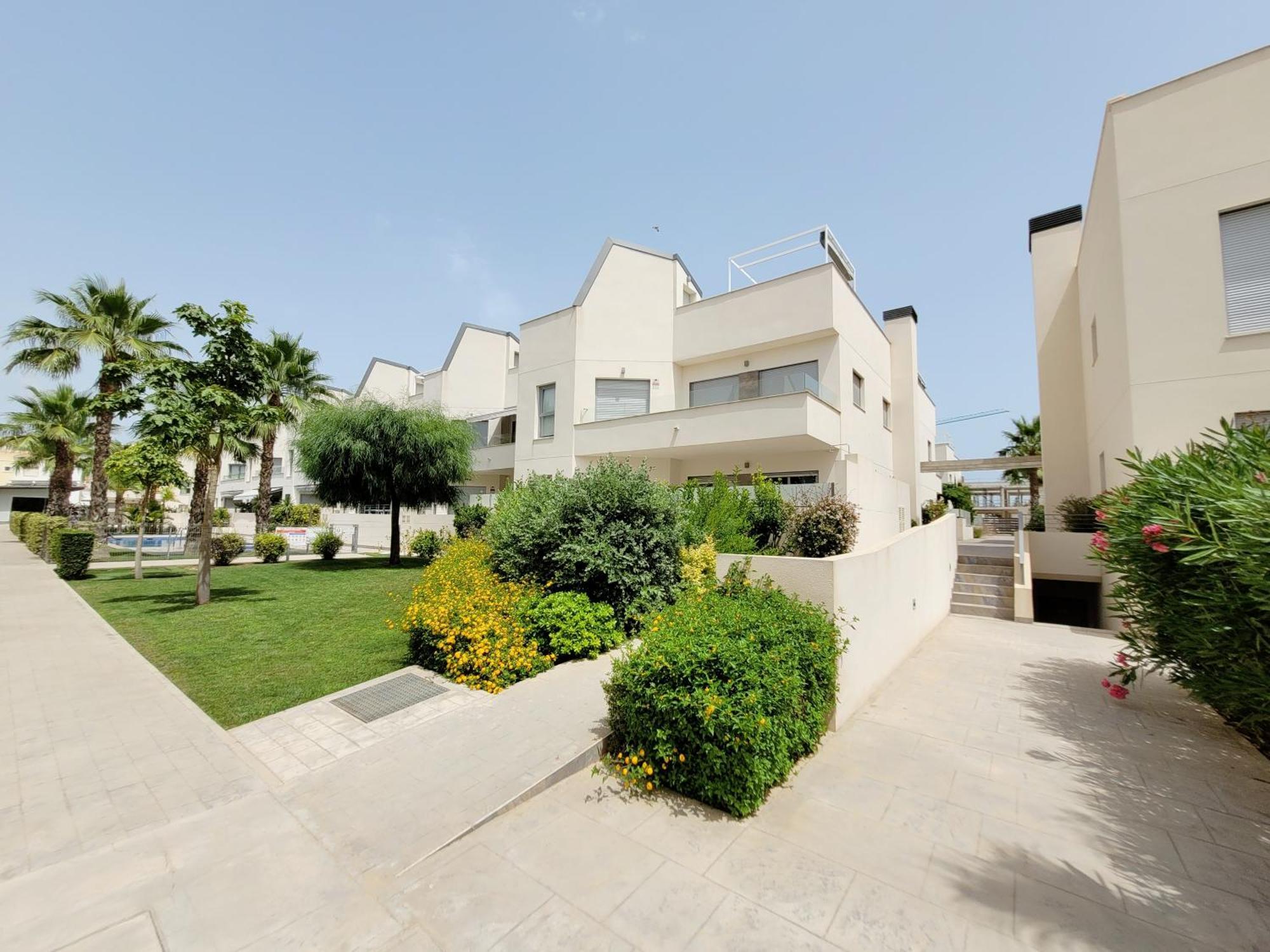 Apartment Pmt01 - Modern, Luxury With Heated Pool *