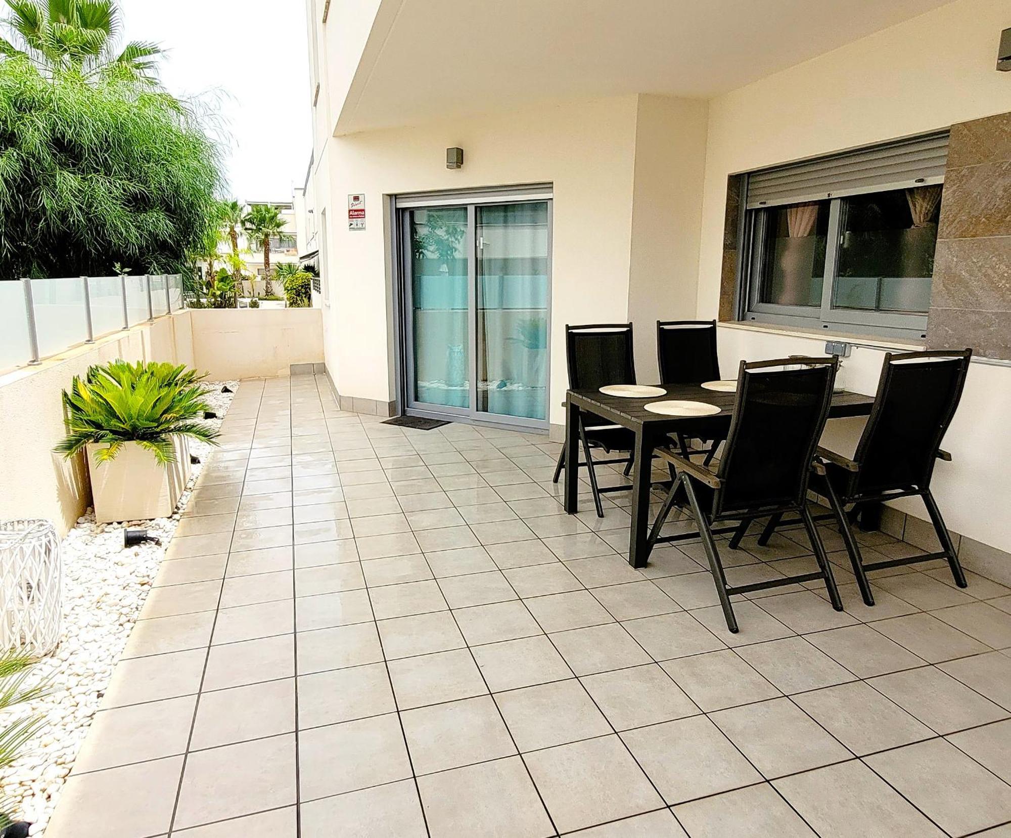 Pmt01 - Modern, Luxury With Heated Pool